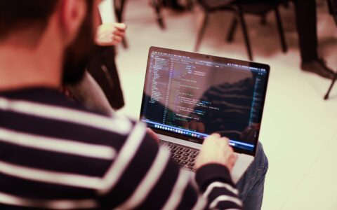 React Developer Salaries 2025